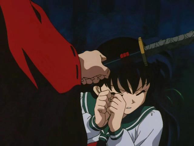 Otaku Gallery  / Anime e Manga / Inu-Yasha / Screen Shots / Episodi / 013 - L`enigma della luna nuova! Inuyasha dai capelli neri! / 133.jpg